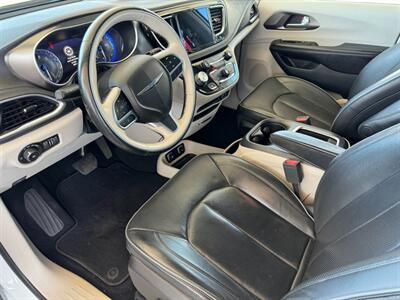 2018 Chrysler Pacifica Limited   - Photo 6 - Portland, OR 97267