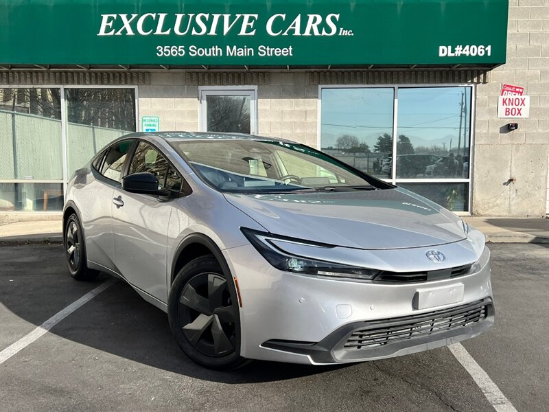 2024 Toyota Prius LE  