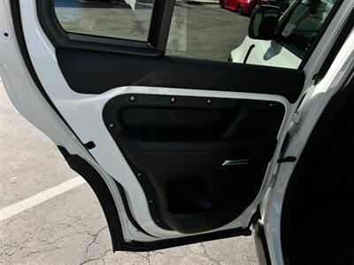 2025 Land Rover Defender 110 P300 S   - Photo 22 - Salt Lake City, UT 84115