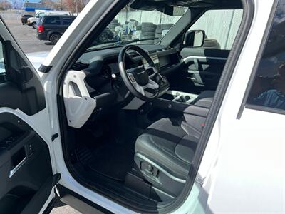 2025 Land Rover Defender 110 P300 S   - Photo 15 - Salt Lake City, UT 84115