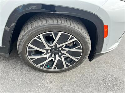 2025 Jeep Wagoneer S Limited   - Photo 11 - Salt Lake City, UT 84115