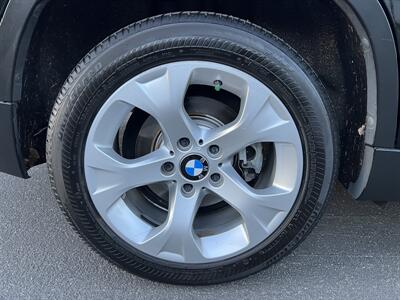 2015 BMW X1 sDrive28i   - Photo 36 - Reseda, CA 91335
