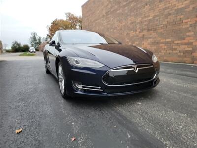 2014 Tesla Model S 60 --1 Owner -- Navigation - Bluetooth -  Backup Camera - Sunroof -  Save $$$ on Gas - Charge & Drive - Clean Title - $4,000 Tax Credit already taken off the List Price - Photo 47 - Wood Dale, IL 60191