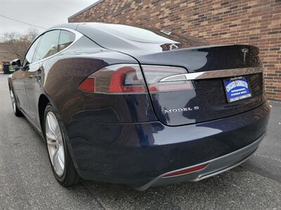 2014 Tesla Model S 60 --1 Owner -- Navigation - Bluetooth -  Backup Camera - Sunroof -  Save $$$ on Gas - Charge & Drive - Clean Title - $4,000 Tax Credit already taken off the List Price - Photo 41 - Wood Dale, IL 60191