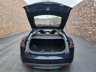 2014 Tesla Model S 60 --1 Owner -- Navigation - Bluetooth -  Backup Camera - Sunroof -  Save $$$ on Gas - Charge & Drive - Clean Title - $4,000 Tax Credit already taken off the List Price - Photo 37 - Wood Dale, IL 60191