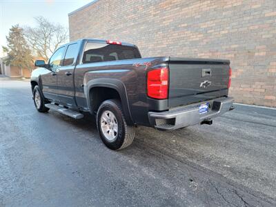 2017 Chevrolet Silverado 1500 LT 4X4 -- Extended Double Cab - Cab - 1 Owner -  Backup Camera - Bluetooth - NO  Accident - Clean Title - All Serviced - Photo 4 - Wood Dale, IL 60191