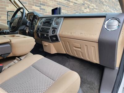 2016 Ford F-550 Super Duty Chassis XLT -- 16' BOX TRUCK -- 6.8L V10 GAS MOTOR - Automatic - Power Window - Power Lock - Bluetooth - Backup Camera - All Serviced - NO Accident - Clean Title - Photo 11 - Wood Dale, IL 60191