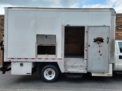 2016 Ford F-550 Super Duty Chassis XLT -- 16' BOX TRUCK -- 6.8L V10 GAS MOTOR - Automatic - Power Window - Power Lock - Bluetooth - Backup Camera - All Serviced - NO Accident - Clean Title - Photo 25 - Wood Dale, IL 60191