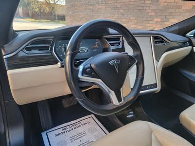 2016 Tesla Model S 90D AWD -- Save $$$ on Gas - Charge & Drive -  - Warranty - NO Accident - Clean Auto check Report & Title - $4,000 Tax Credit already taken off the List Price - Photo 31 - Wood Dale, IL 60191