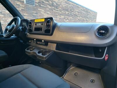 2019 Mercedes-Benz Sprinter 2500 High Roof Cargo -- BlueTEC 3.0L Diesel Turbo  -- 1 Owners -  Backup Camera - Bluetooth - NO Accident - Clean Title - All Serviced - Photo 8 - Wood Dale, IL 60191