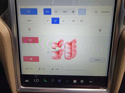 2015 Tesla Model S 70D AWD - 250 Miles with a Full Charge -  Ultra High Fidelity Sound - Autopilot - Sunroof - Subzero Weather Package - Premium Upgrades Package - Standard Suspension - Power and Lighting Package - Photo 19 - Wood Dale, IL 60191