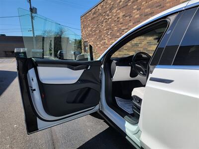 2018 Tesla Model X 100D AWD Long Range - 1 Owner - 265 Miles on Full  Charge - Save $$$ on Gas - Charge & Drive - FSD Auto Pilot - NO Accident - Clean Title - FACTORY WARRANTY - Photo 32 - Wood Dale, IL 60191