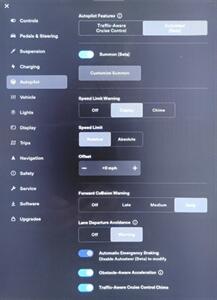 2016 Tesla Model S 75 -- 7 Passenger/Jump Seat -  250 Miles on Full  Charge - Autopilot - Premium Upgrades Package - Sunroof - Smart Air Suspension - Power and Lighting Package - NO Accident - Clean Title - Photo 12 - Wood Dale, IL 60191