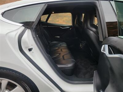 2016 Tesla Model S 75 -- 7 Passenger/Jump Seat -  250 Miles on Full  Charge - Autopilot - Premium Upgrades Package - Sunroof - Smart Air Suspension - Power and Lighting Package - NO Accident - Clean Title - Photo 27 - Wood Dale, IL 60191