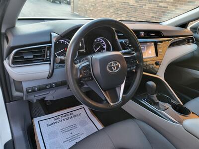 2020 Toyota Camry LE -- Backup Camera - Bluetooth -  NO Accident - Clean Title - All Serviced - Photo 18 - Wood Dale, IL 60191