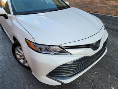 2020 Toyota Camry LE -- Backup Camera - Bluetooth -  NO Accident - Clean Title - All Serviced - Photo 36 - Wood Dale, IL 60191