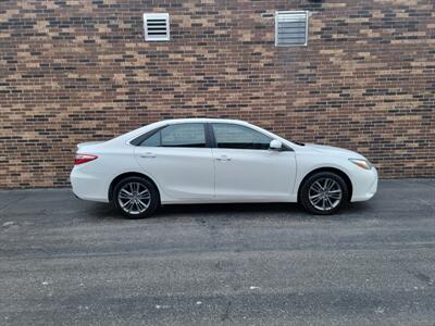 2017 Toyota Camry SE -- Sunroof - Backup Camera - Bluetooth -  NO Accident - Clean Title - All Serviced - Photo 6 - Wood Dale, IL 60191