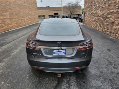 2015 Tesla Model S 85D AWD  -- 1 OWNER -- Save $$$ on Gas -  Charge & Drive - 249 Miles Range - Auto Pilot - NO Accident - Clean Title - Photo 8 - Wood Dale, IL 60191