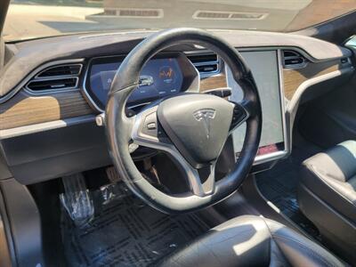 2015 Tesla Model S 70D AWD  --- Save $$$ on Gas -- Only 68K Miles -  Charge & Drive - Panorama Roof - Auto Pilot - NO Accident - Clean Auto check Report & Title - Photo 22 - Wood Dale, IL 60191