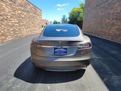 2015 Tesla Model S 70D AWD  --- Save $$$ on Gas -- Only 68K Miles -  Charge & Drive - Panorama Roof - Auto Pilot - NO Accident - Clean Auto check Report & Title - Photo 7 - Wood Dale, IL 60191