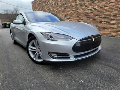 2015 Tesla Model S 85D  AWD -- Save $$$ on Gas - Charge & Drive -  300 Miles Range - Auto Pilot - Clean Title - $4,000 Tax Credit already taken off the List Price..... - Photo 3 - Wood Dale, IL 60191