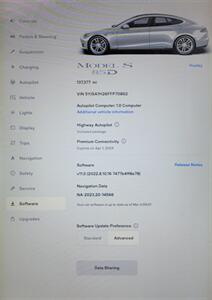 2015 Tesla Model S 85D  AWD -- Save $$$ on Gas - Charge & Drive -  300 Miles Range - Auto Pilot - Clean Title - $4,000 Tax Credit already taken off the List Price..... - Photo 16 - Wood Dale, IL 60191