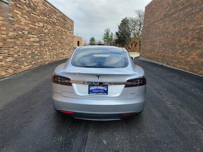 2015 Tesla Model S 85D  AWD -- Save $$$ on Gas - Charge & Drive -  300 Miles Range - Auto Pilot - Clean Title - $4,000 Tax Credit already taken off the List Price..... - Photo 6 - Wood Dale, IL 60191