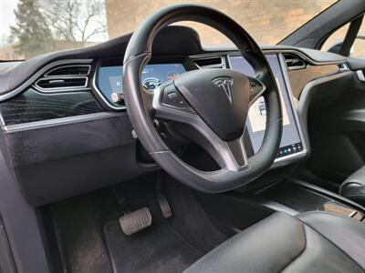 2016 Tesla Model X 90D AWD -- 1 Owner -- Save $$$ on Gas -  FREE SUPER CHARGE - Charge & Drive - Auto Pilot - NO Accident - Clean Title - All Serviced - WARRANTY - Photo 37 - Wood Dale, IL 60191