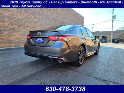2019 Toyota Camry SE - Backup Camera - Bluetooth -  NO  Accident - Clean Title - All Serviced