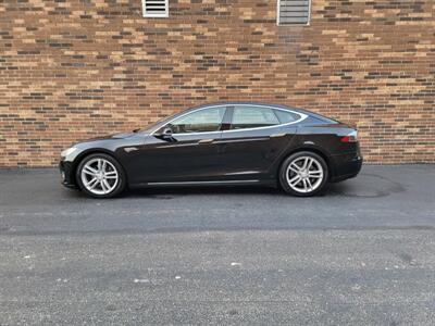 2016 Tesla Model S 70D AWD -- 1 OWNER -- Save $$$ on Gas -  Charge & Drive - Panorama Roof - Auto Pilot - NO Accident - Clean Title - $4,000 Tax Credit already taken off the List Price - Photo 5 - Wood Dale, IL 60191
