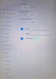 2017 Tesla Model S 90D AWD -- 7 Passenger/Jump Seat - 300 Miles  on Full Charge - Autopilot - Premium Upgrades Package - Sunroof - Smart Air Suspension - Power and Lighting Package - Clean Title - Photo 16 - Wood Dale, IL 60191