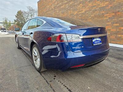 2016 Tesla Model S 75 -- Only 42K Miles -- 270 Miles on Full Charge -  Autopilot - Premium Upgrades Package - Sunroof - Power and Lighting Package - Standard Suspension - Clean Title - Photo 4 - Wood Dale, IL 60191