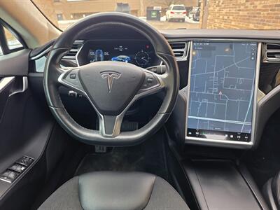 2016 Tesla Model S 75 -- Only 42K Miles -- 270 Miles on Full Charge -  Autopilot - Premium Upgrades Package - Sunroof - Power and Lighting Package - Standard Suspension - Clean Title - Photo 19 - Wood Dale, IL 60191
