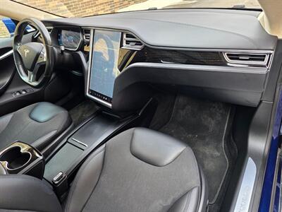 2016 Tesla Model S 75 -- Only 42K Miles -- 270 Miles on Full Charge -  Autopilot - Premium Upgrades Package - Sunroof - Power and Lighting Package - Standard Suspension - Clean Title - Photo 21 - Wood Dale, IL 60191
