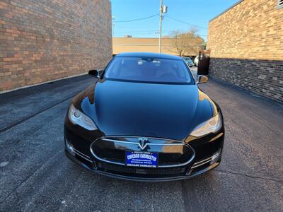 2014 Tesla Model S 85 -- Navigation - Bluetooth - Backup Camera -  Sunroof - Save $$$ on Gas - Charge & Drive - Clean Title - $4,000 Tax Credit from IRS - Photo 2 - Wood Dale, IL 60191