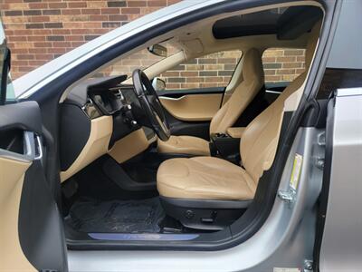 2015 Tesla Model S 85 -- 275 Miles on Full Charge -- Ultra High Fidelity Sound - Autopilot - Tech Package with Autopilot - All Serviced - Clean Title - Photo 22 - Wood Dale, IL 60191