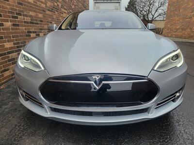 2015 Tesla Model S 85 -- 275 Miles on Full Charge -- Ultra High Fidelity Sound - Autopilot - Tech Package with Autopilot - All Serviced - Clean Title - Photo 35 - Wood Dale, IL 60191