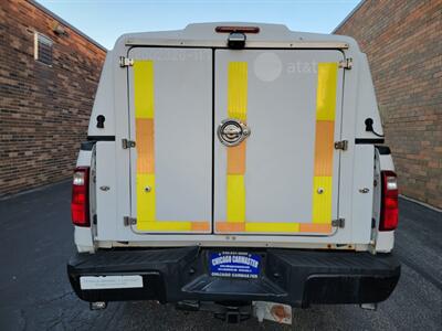 2013 Ford F-250 Super Duty  4X4 XL --- 6.2L Flex Fuel V8 385hp --  Snow Plow Ready - 8ft Long Bed - Backup Camera - Fiberglass Utility Topper - All Serviced - Clean Title - Photo 37 - Wood Dale, IL 60191