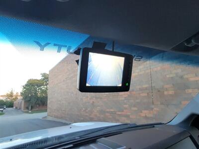 2013 Ford F-250 Super Duty  4X4 XL --- 6.2L Flex Fuel V8 385hp --  Snow Plow Ready - 8ft Long Bed - Backup Camera - Fiberglass Utility Topper - All Serviced - Clean Title - Photo 11 - Wood Dale, IL 60191