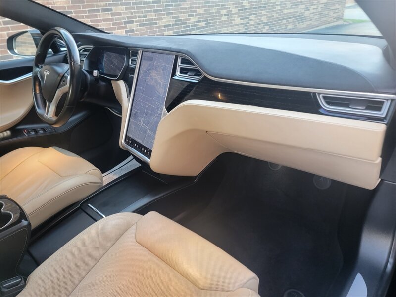 2016 Tesla Model S 75 -- Only 46K Mileage - FSD C photo