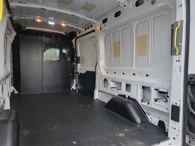 2015 Ford Transit 150 - Power Stroke 3.2L Biodiesel Turbo I5 185hp  Backup Camera - Bluetooth - NO Accident - Clean Title - All Serviced - Photo 17 - Wood Dale, IL 60191