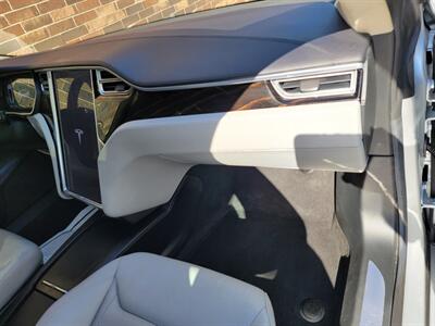 2016 Tesla Model S 90D AWD -- 243 Miles on Full Charge --  Save $$$ on Gas - Charge & Drive - Panorama Roof - Auto Pilot - NO Accident - Clean Title - WARRANTY - Photo 31 - Wood Dale, IL 60191