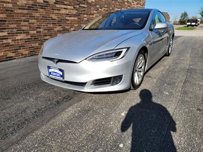 2016 Tesla Model S 90D AWD -- 243 Miles on Full Charge --  Save $$$ on Gas - Charge & Drive - Panorama Roof - Auto Pilot - NO Accident - Clean Title - WARRANTY - Photo 41 - Wood Dale, IL 60191