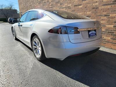 2016 Tesla Model S 90D AWD -- 243 Miles on Full Charge --  Save $$$ on Gas - Charge & Drive - Panorama Roof - Auto Pilot - NO Accident - Clean Title - WARRANTY - Photo 43 - Wood Dale, IL 60191