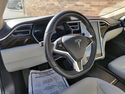 2016 Tesla Model S 90D AWD -- 243 Miles on Full Charge --  Save $$$ on Gas - Charge & Drive - Panorama Roof - Auto Pilot - NO Accident - Clean Title - WARRANTY - Photo 30 - Wood Dale, IL 60191