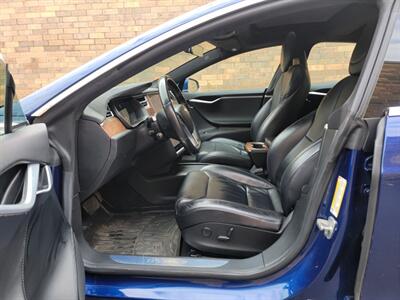2017 Tesla Model S 75 -- 240 Miles on Full Charge --  Full Self Driving Capability - Autopilot - Premium Upgrades Package - Sunroof - Power and Lighting Package - Standard Suspension - Clean Title - Photo 24 - Wood Dale, IL 60191