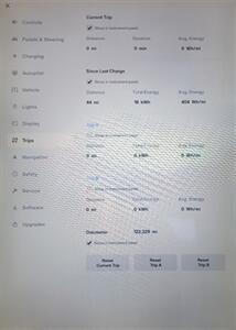 2017 Tesla Model S 75 -- 240 Miles on Full Charge --  Full Self Driving Capability - Autopilot - Premium Upgrades Package - Sunroof - Power and Lighting Package - Standard Suspension - Clean Title - Photo 12 - Wood Dale, IL 60191