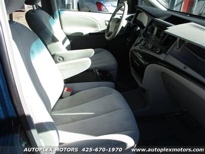 2011 Toyota Sienna LE 8-Passenger   - Photo 16 - Lynnwood, WA 98036