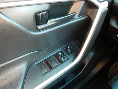 2022 Toyota RAV4 Hybrid LE   - Photo 17 - Layton, UT 84041