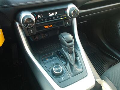 2022 Toyota RAV4 Hybrid LE   - Photo 16 - Layton, UT 84041